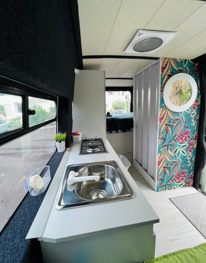 On Road- Feel Freedom With Campervan! Guincho  Luaran gambar