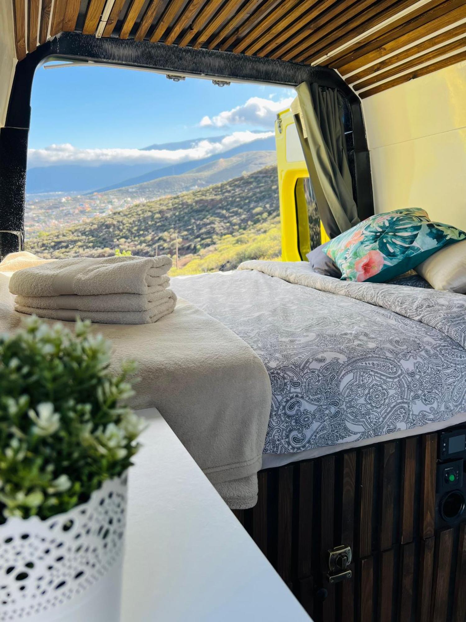 On Road- Feel Freedom With Campervan! Guincho  Luaran gambar