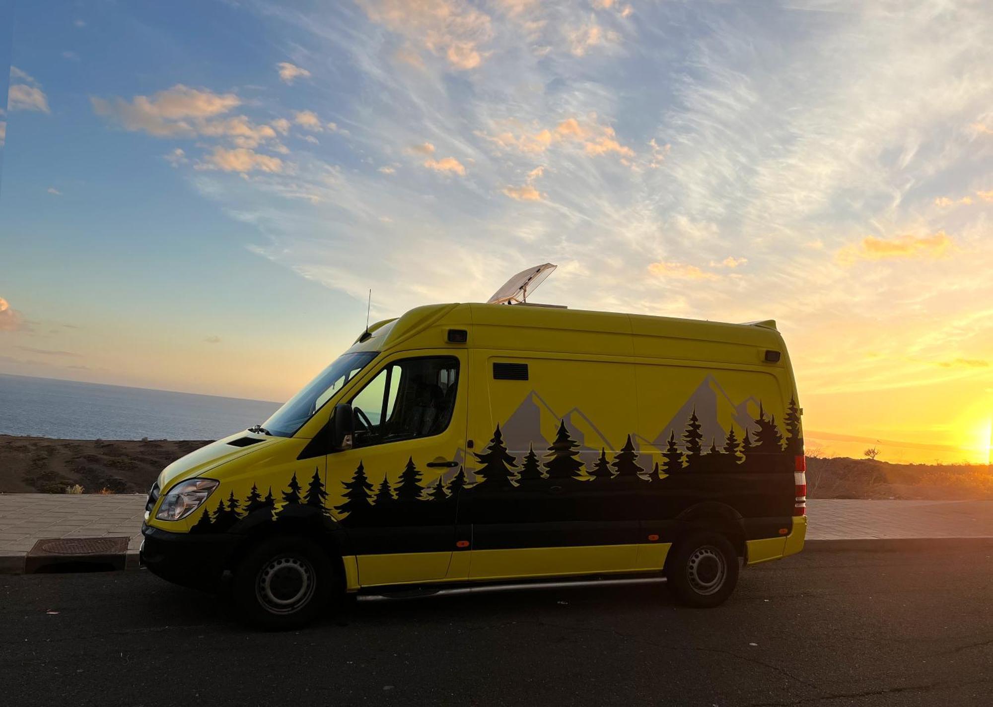 On Road- Feel Freedom With Campervan! Guincho  Luaran gambar