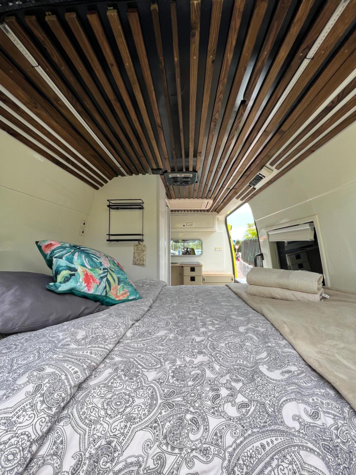 On Road- Feel Freedom With Campervan! Guincho  Luaran gambar
